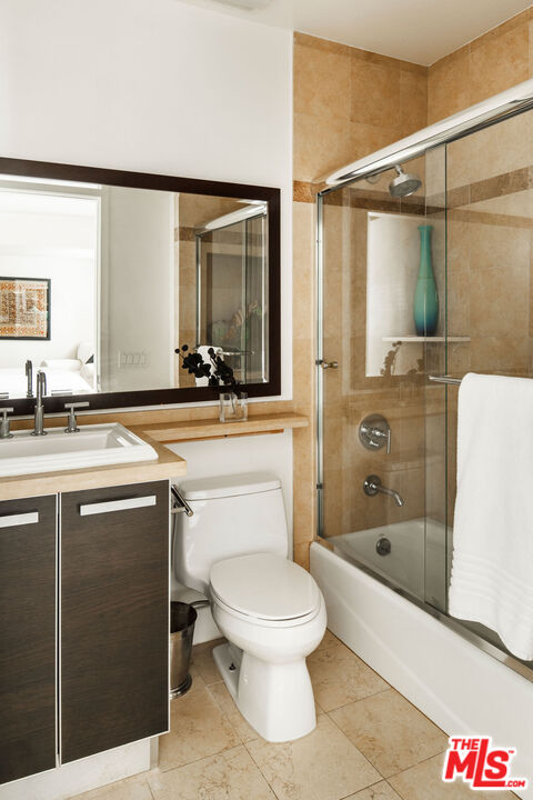 8788 Shoreham Drive Unit: 10