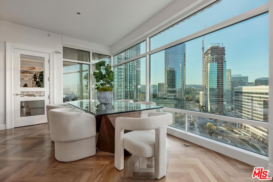 1 W Century Dr Unit: 17C