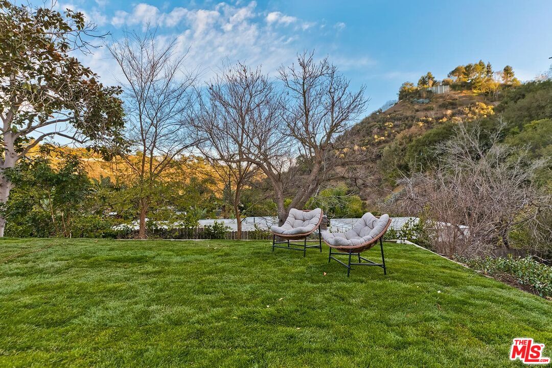 10498 Sandall Ln