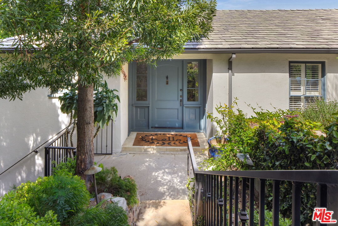 3687 Shannon Rd