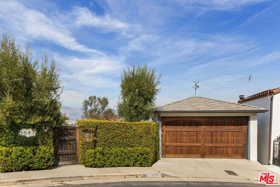 3687 Shannon Rd