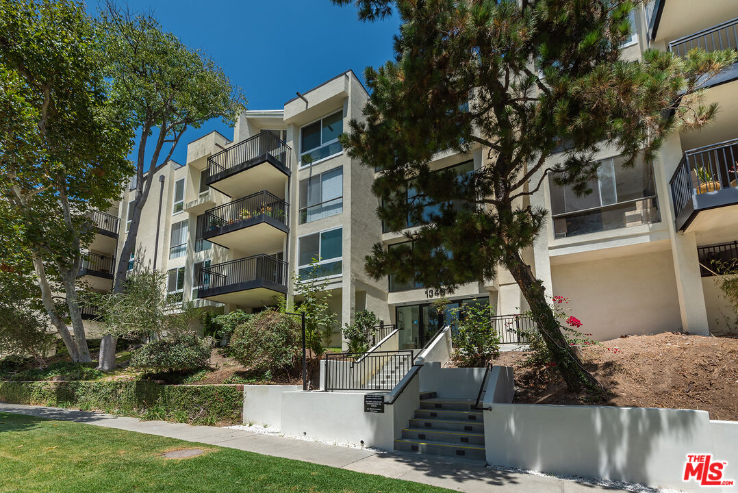 1340 S Beverly Glen Blvd Unit: 107