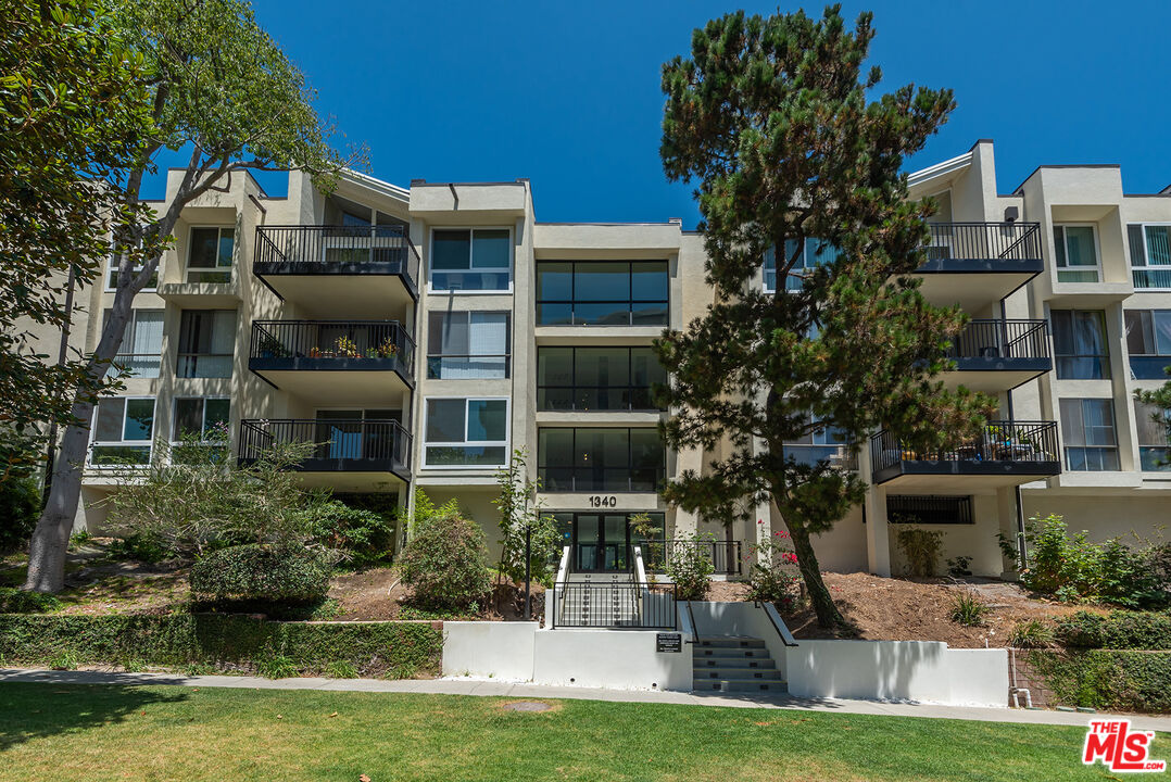 1340 S Beverly Glen Blvd Unit: 107