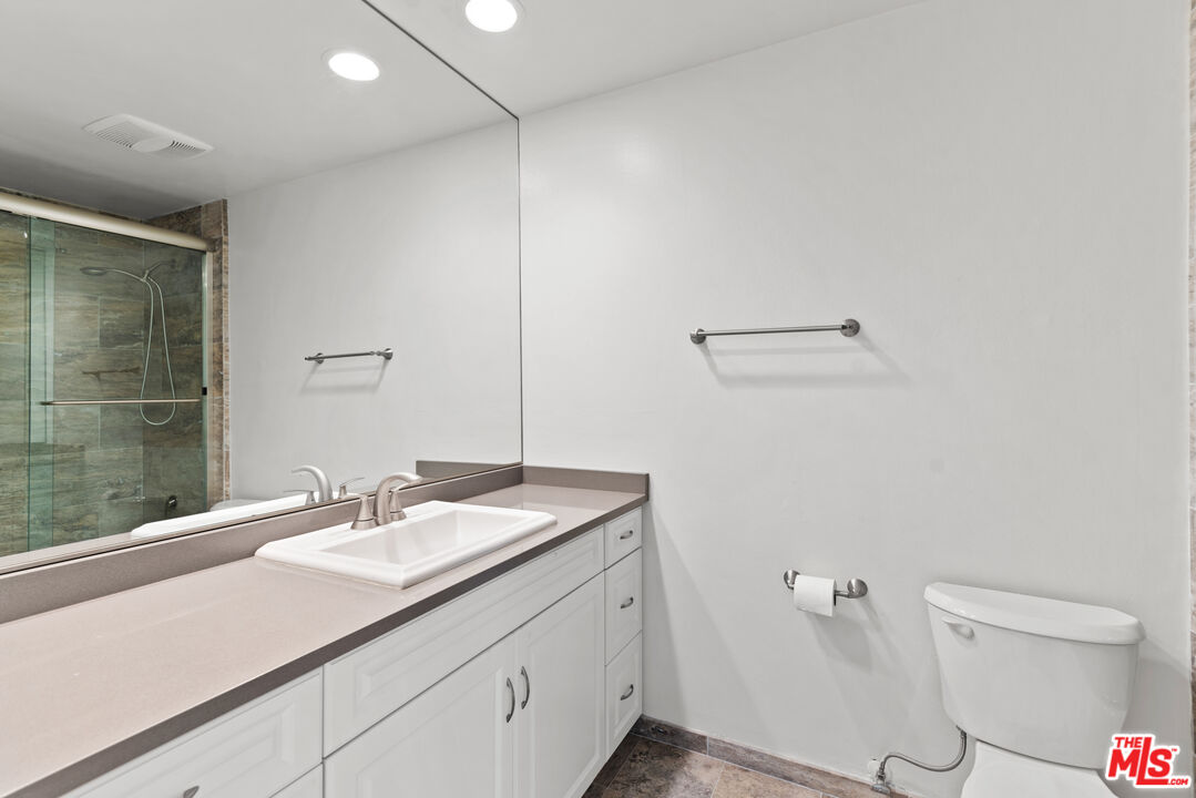 1340 S Beverly Glen Blvd Unit: 107