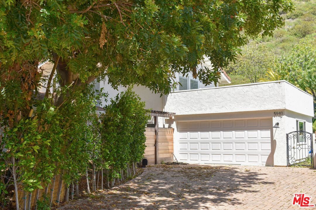 5940 Paseo Canyon DR