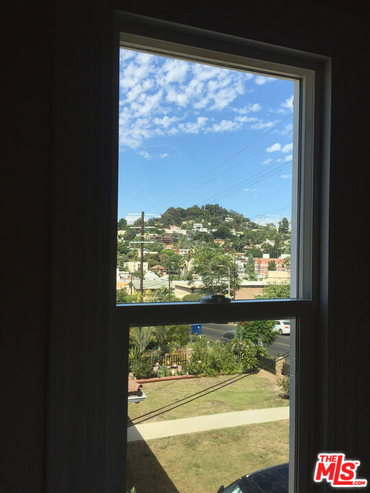 1401 Lucile Ave Unit: 4