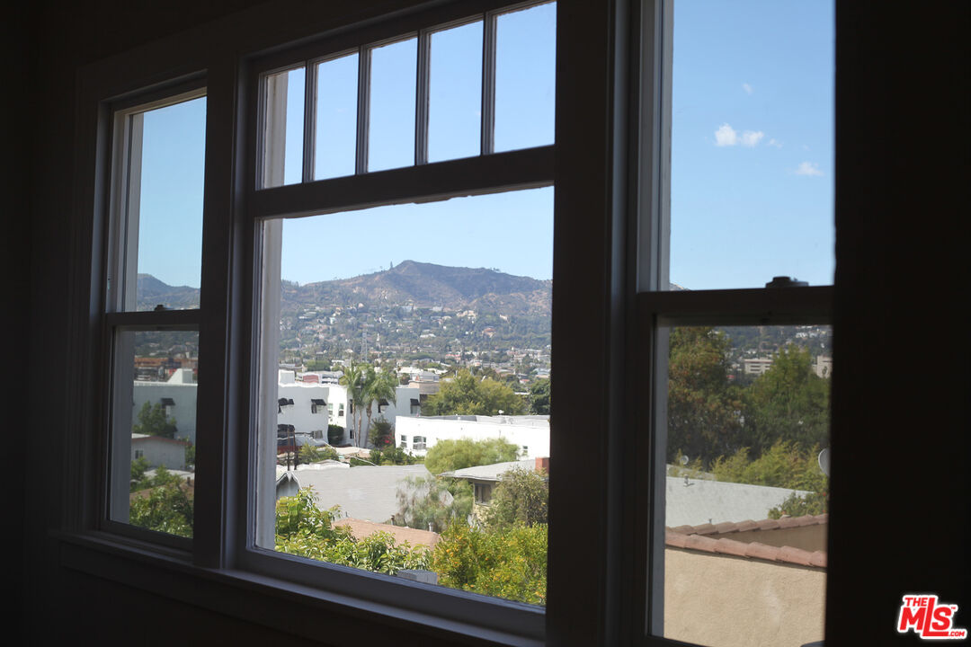 1401 Lucile Ave Unit: 4