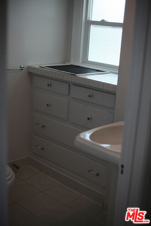 1401 Lucile Ave Unit: 4