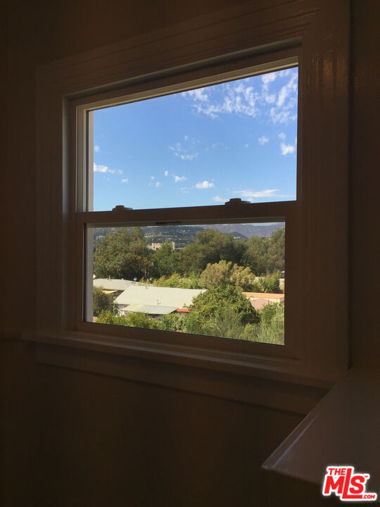 1401 Lucile Ave Unit: 4