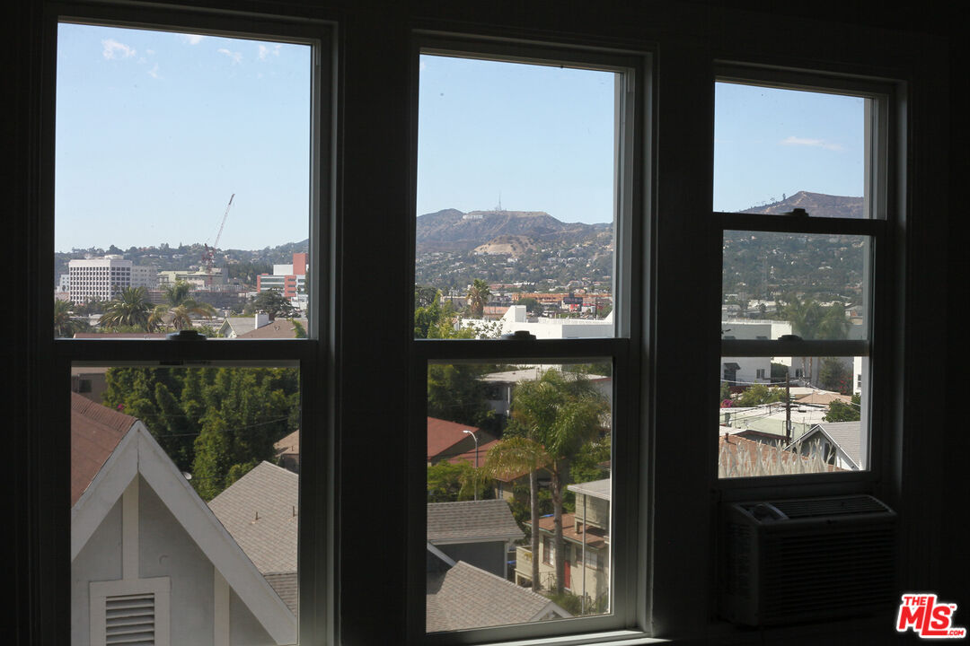 1401 Lucile Ave Unit: 4