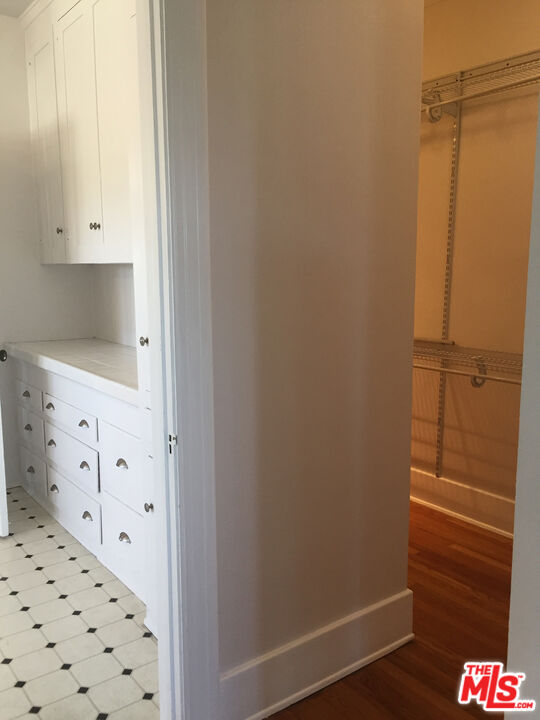 1401 Lucile Ave Unit: 4