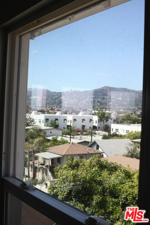 1401 Lucile Ave Unit: 4