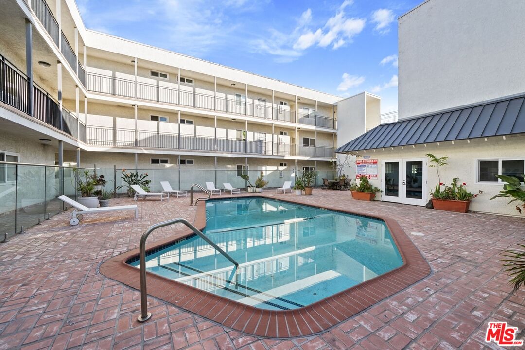 9005 Cynthia St #217