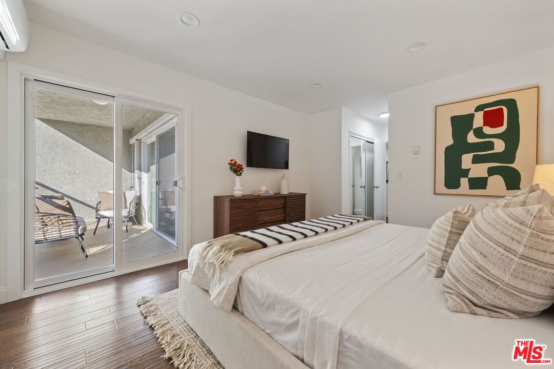 9005 Cynthia St #217