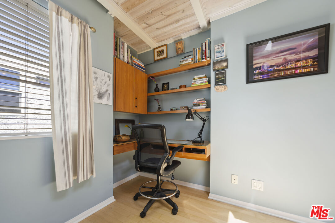 1231 24th St Unit: 3