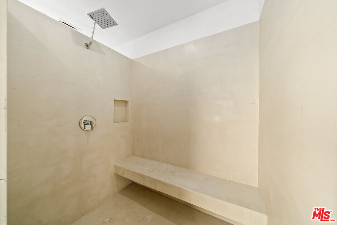 23812 Malibu Crest DR