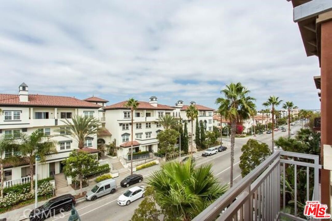 6020 Seabluff Dr Unit: 401