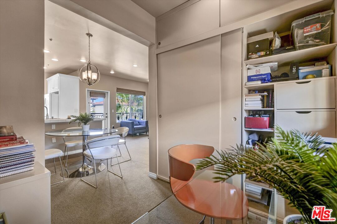 6020 Seabluff Dr Unit: 401