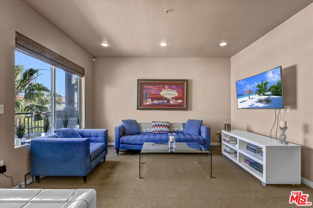 6020 Seabluff Dr Unit: 401
