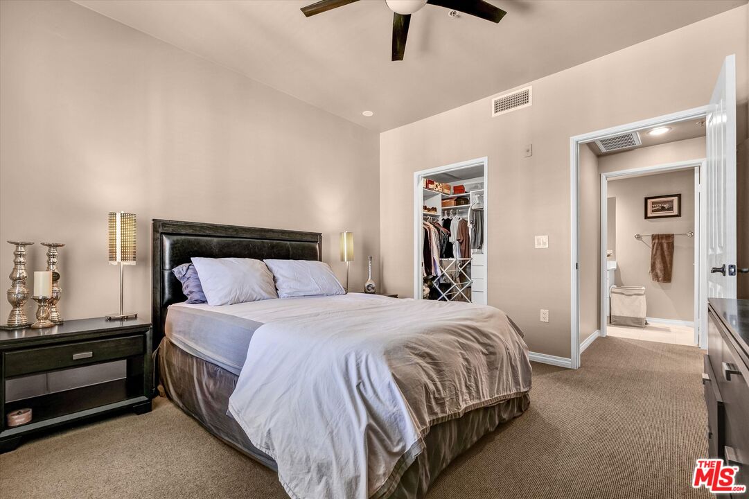 6020 Seabluff Dr Unit: 401