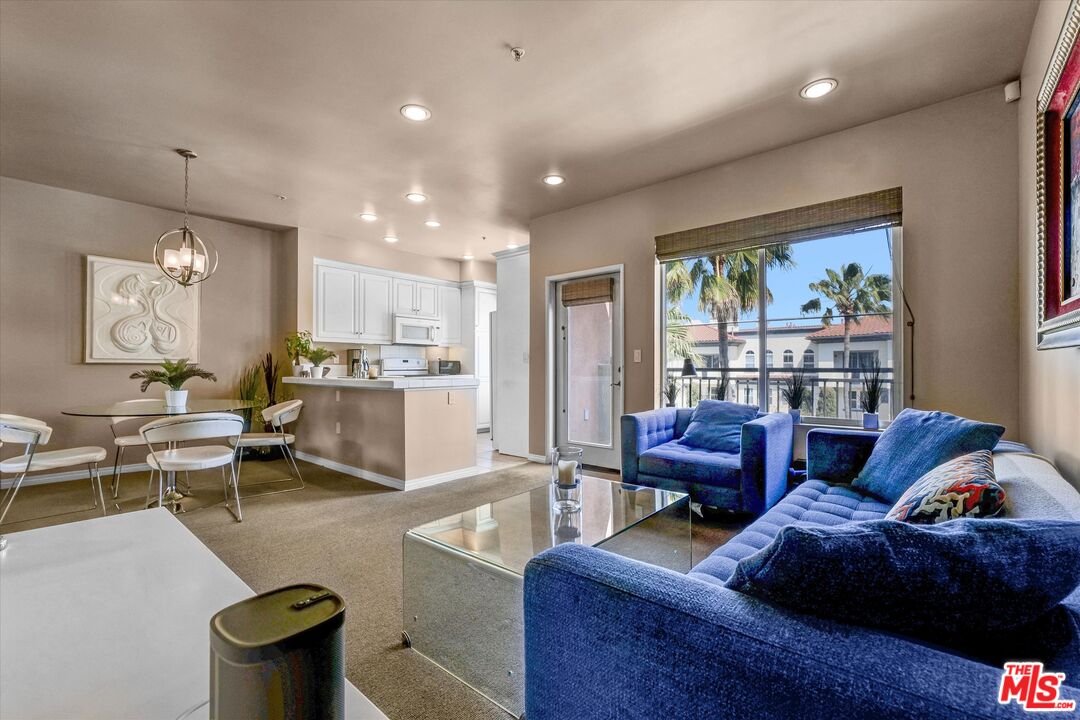 6020 Seabluff Dr Unit: 401