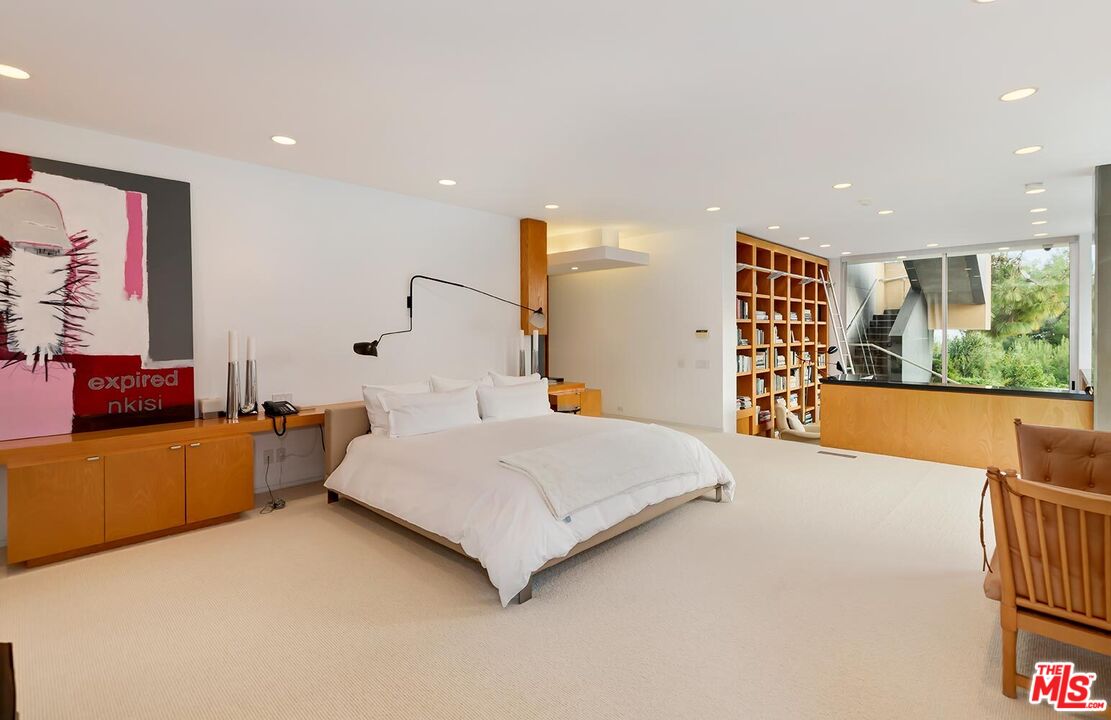 Mid-Century Masterpiece - the Holt House