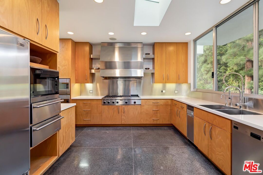 Mid-Century Masterpiece - the Holt House