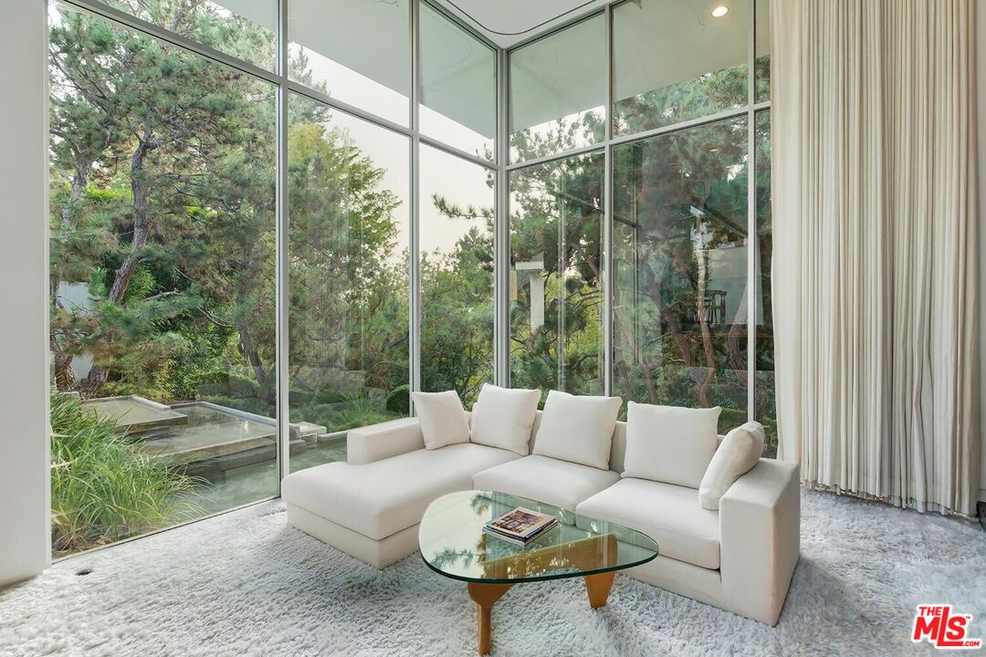 Mid-Century Masterpiece - the Holt House