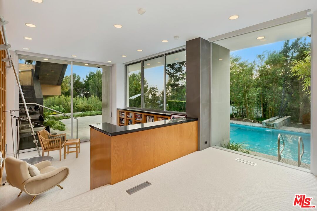 Mid-Century Masterpiece - the Holt House