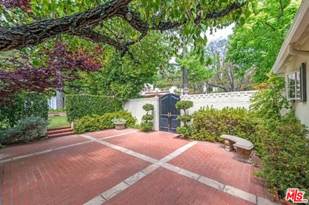West Hollywood, CA, 90069