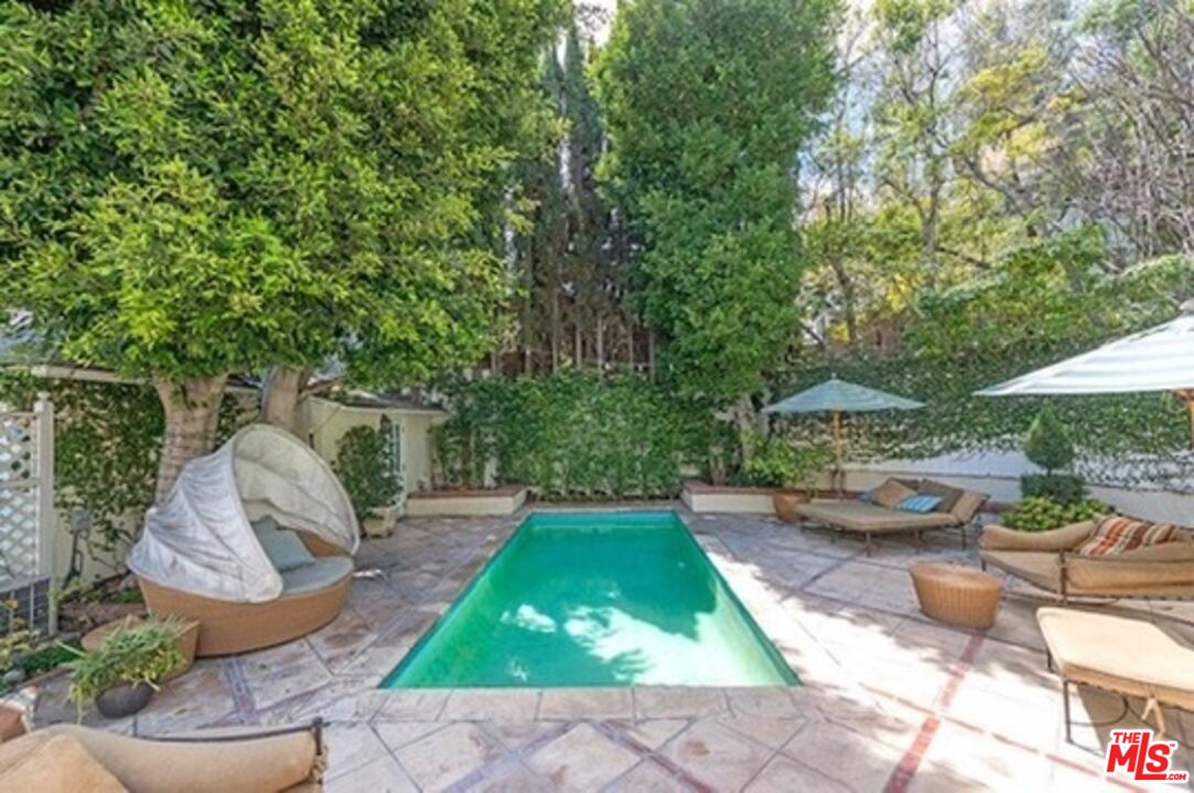 West Hollywood, CA, 90069