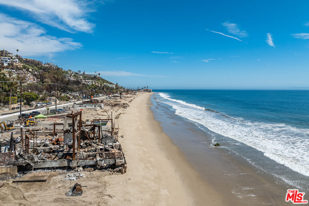 21562 Pacific Coast Hwy