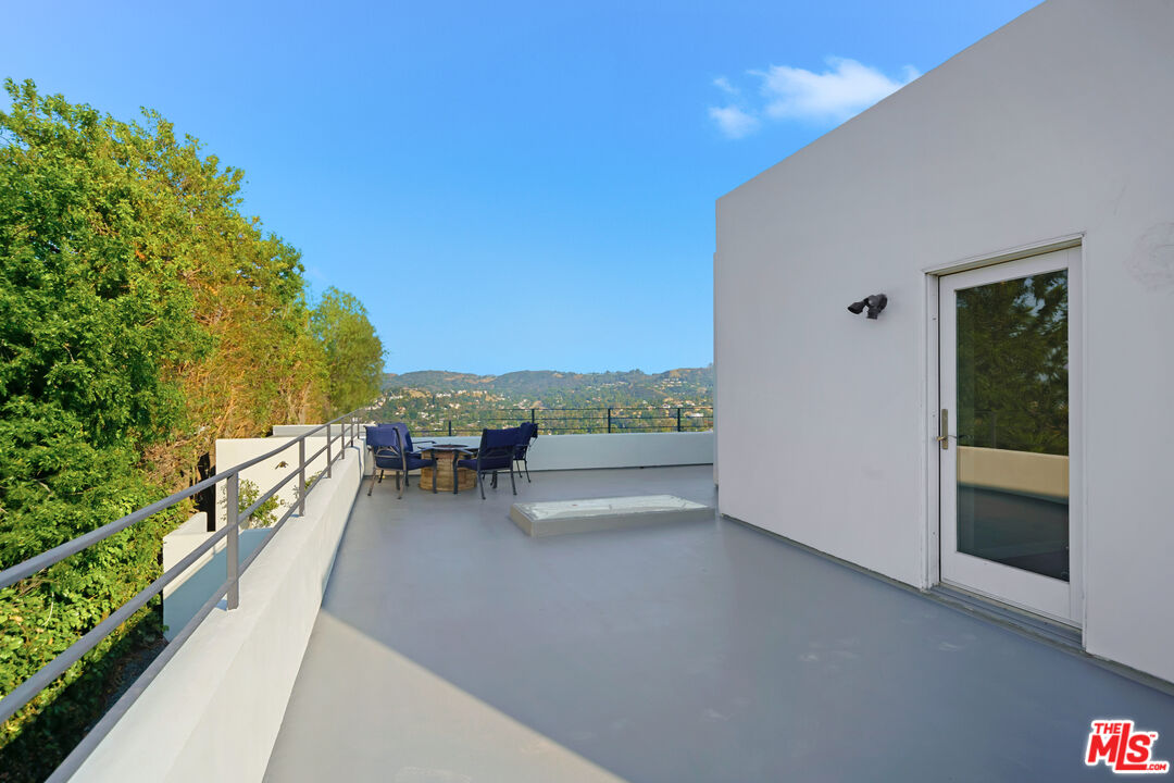 5118 Cerrillos Dr