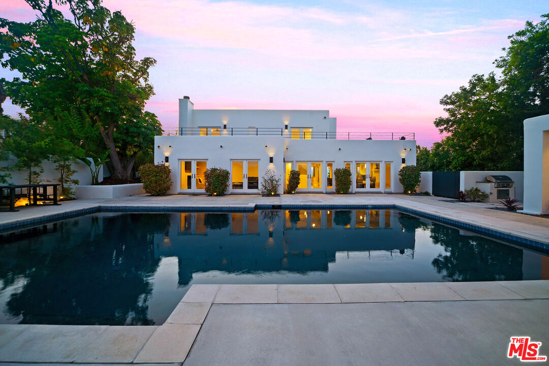 5118 Cerrillos Dr