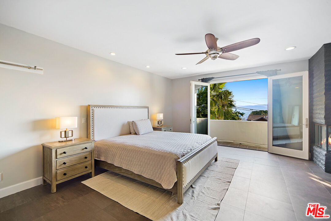 5118 Cerrillos Dr