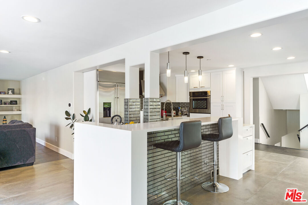 5118 Cerrillos Dr