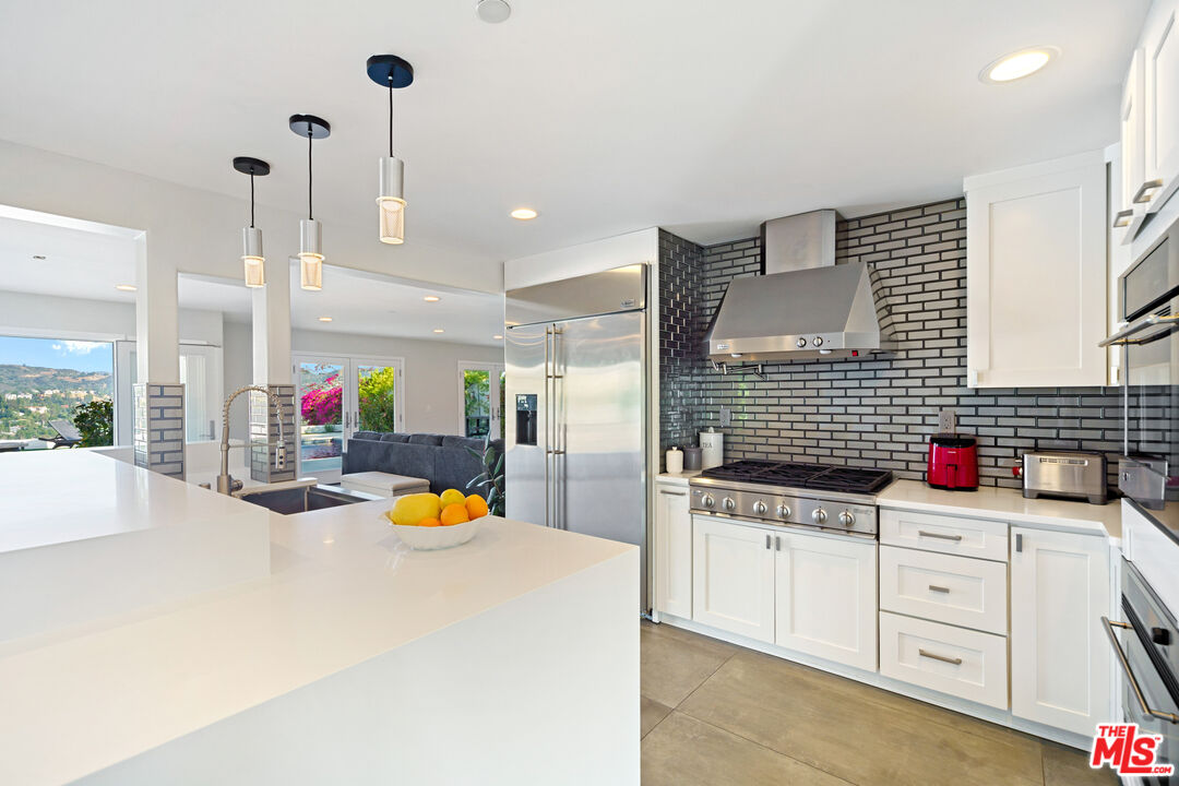 5118 Cerrillos Dr