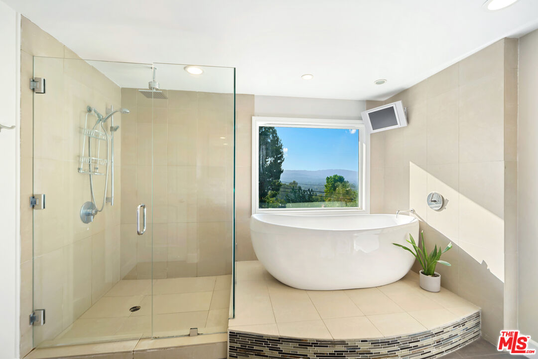 5118 Cerrillos Dr