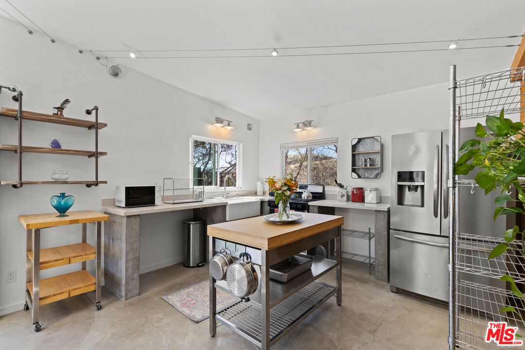 2535 Hawks Nest Trl Unit: A