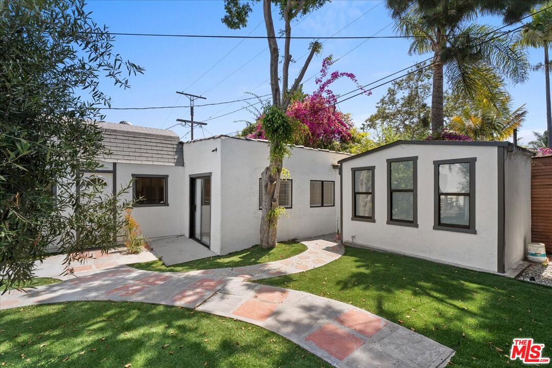 459 N Kings Rd
