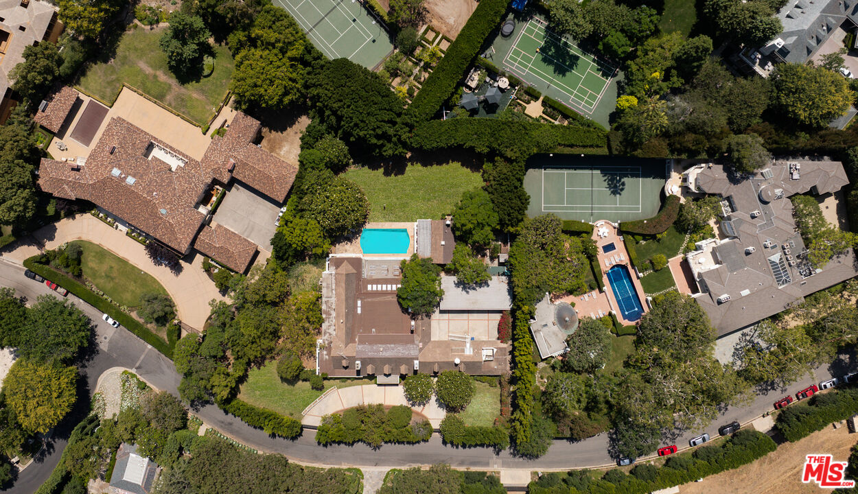 The Perfect Canvas for Creating a World-Class Estate