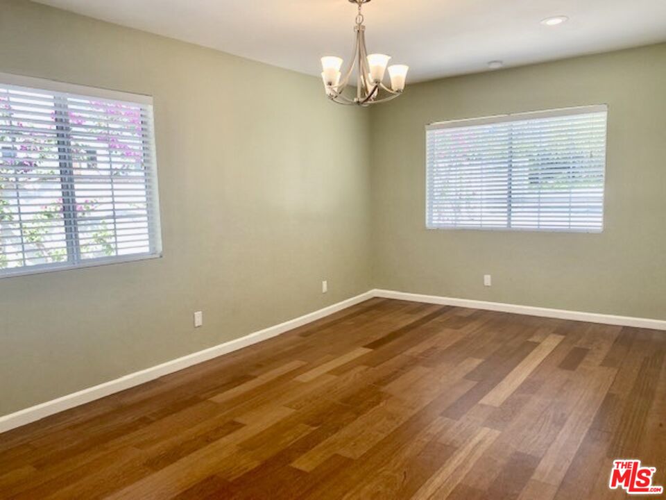 4009 BEVERLY GLEN