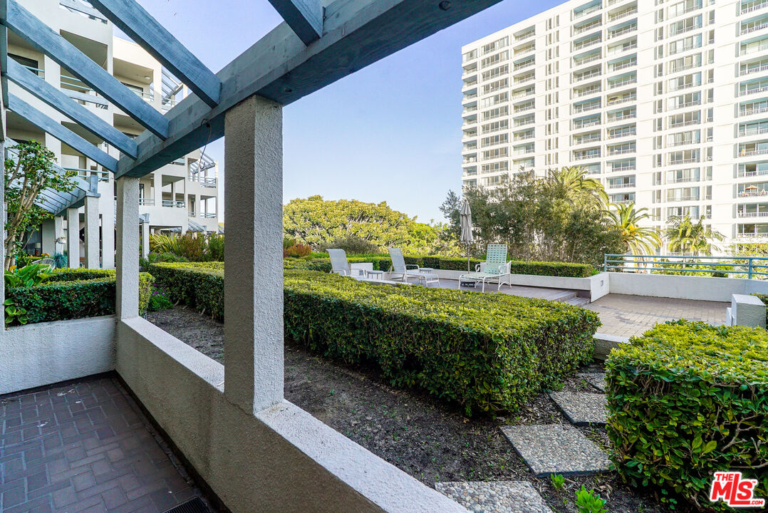 150 Ocean Park Blvd Unit: 328