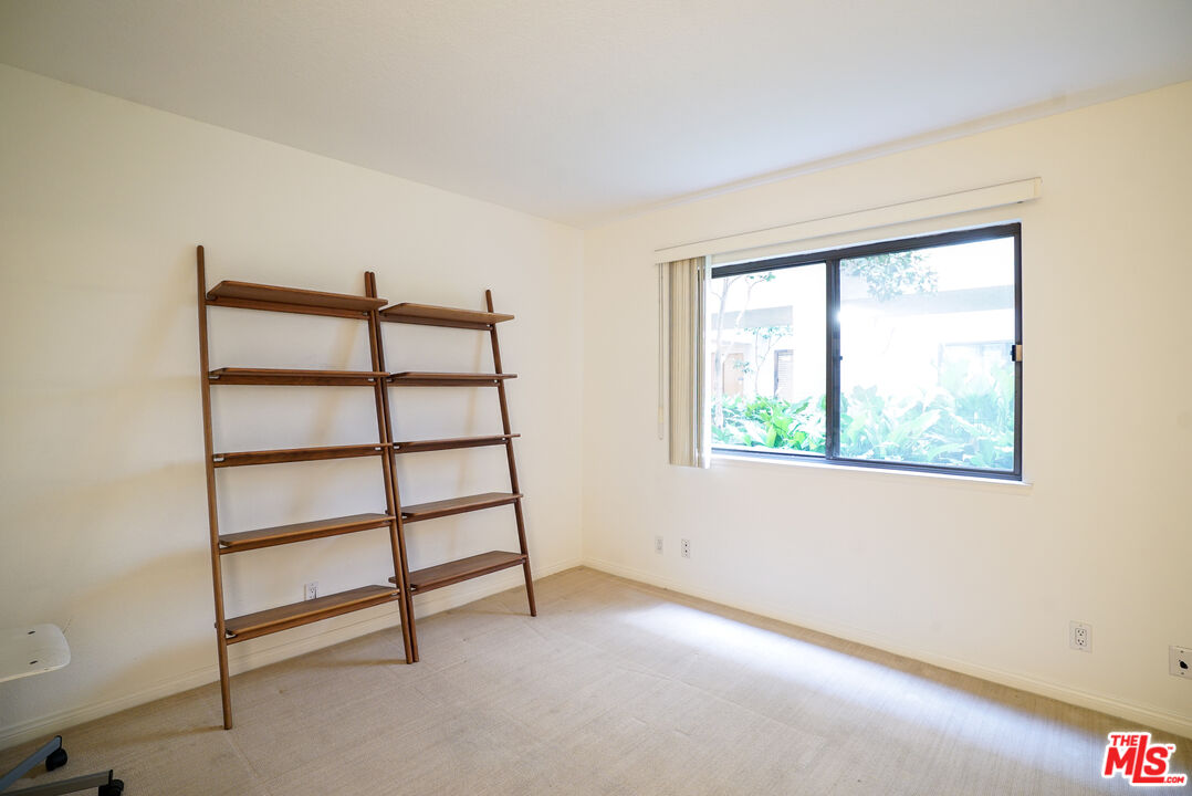 150 Ocean Park Blvd Unit: 328