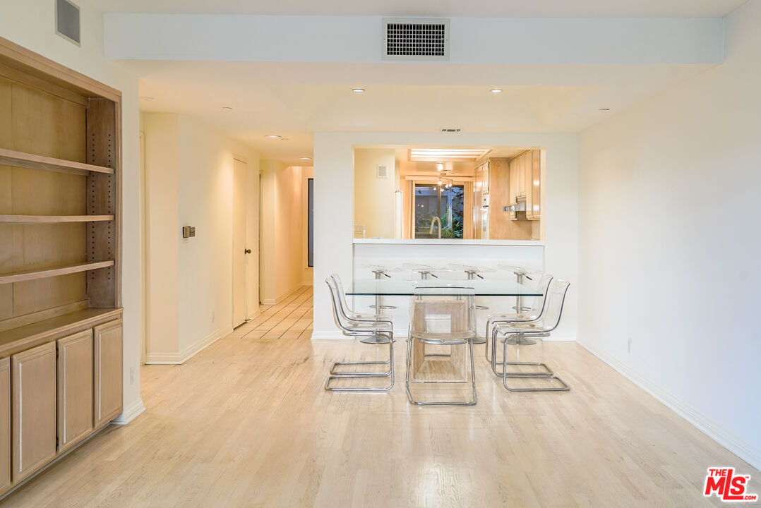 150 Ocean Park Blvd Unit: 328