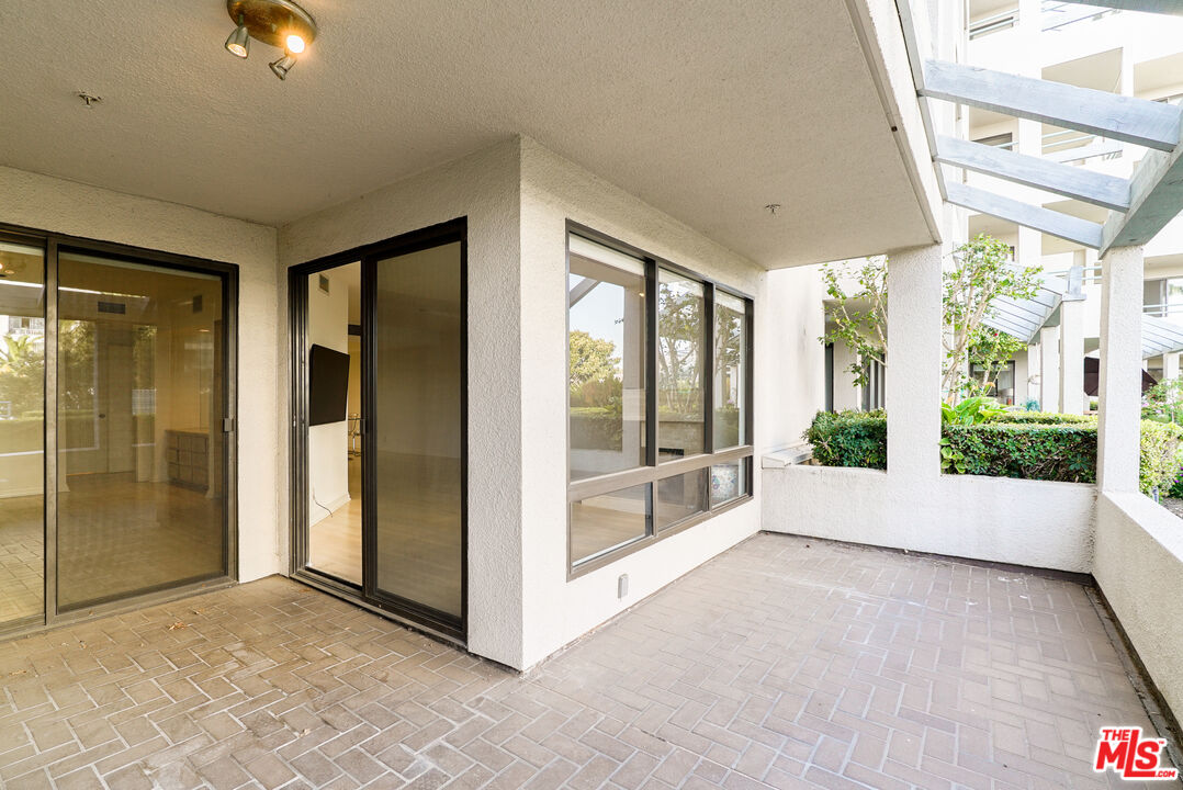 150 Ocean Park Blvd Unit: 328