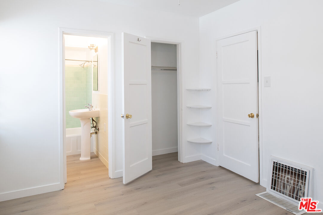 1856 9th St Unit: 1