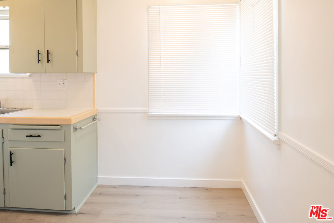 1856 9th St Unit: 1