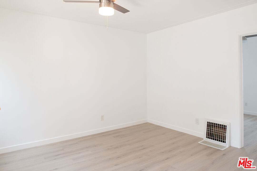 1856 9th St Unit: 1