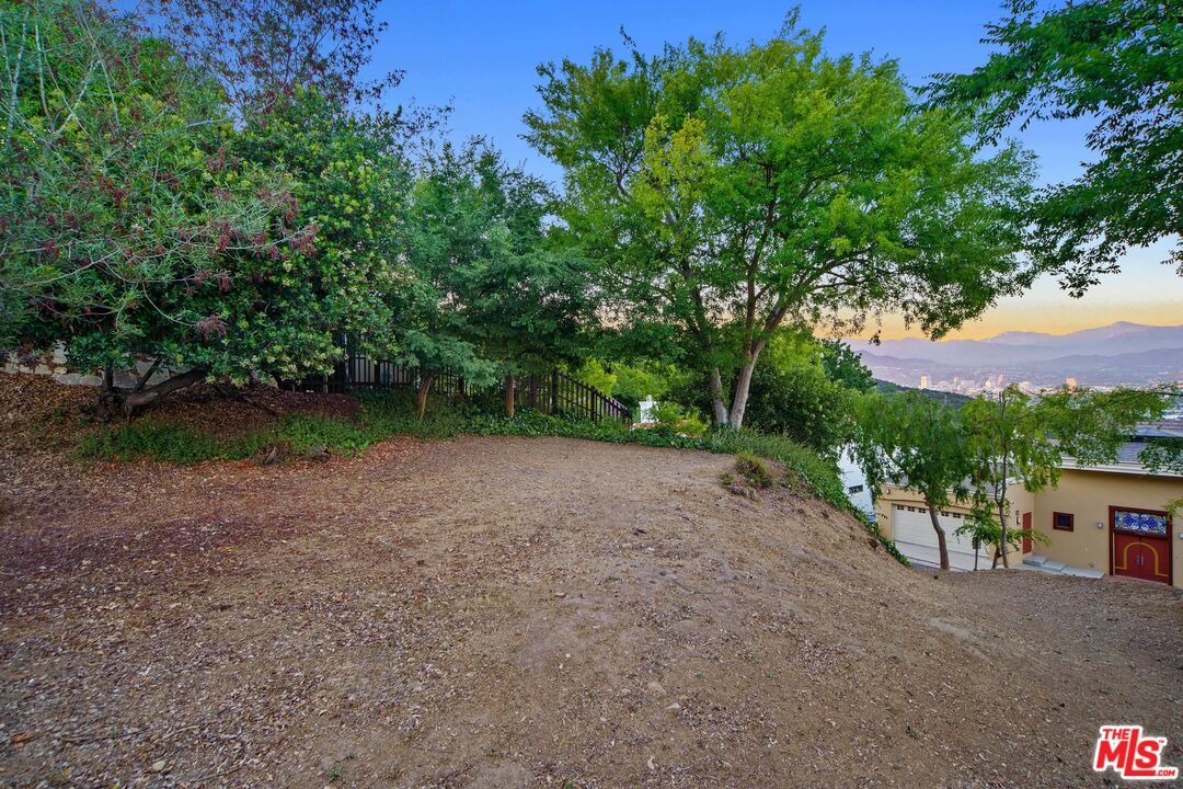 3775 Amesbury Rd